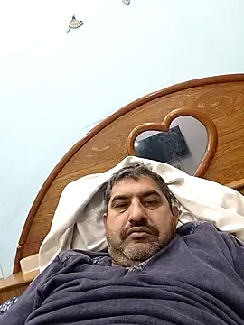 Snapshot of Amandev7 chatting on 01-17-26, 03:54 Amandev7 online show from 01-17-26, 03:54