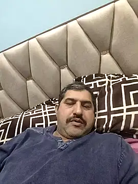 Snapshot of Amandev7 chatting on 02-07-26, 12:57 Amandev7 online show from 02-07-26, 12:57