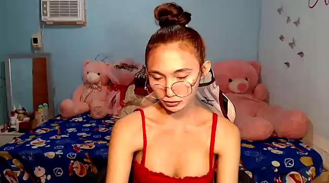 Snapshot of PirateEmpressBoaAico chatting on 02-18-25, 01:43 PirateEmpressBoaAico online show from 02-18-25, 01:43