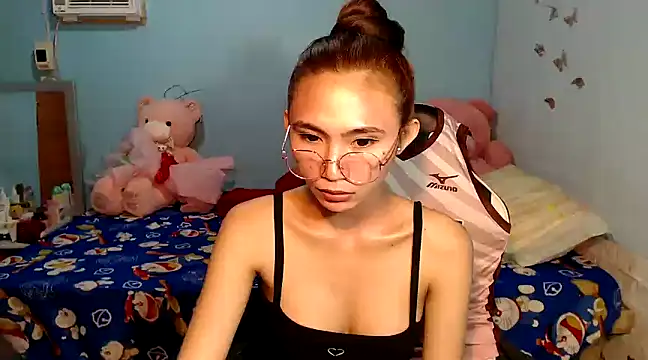 Snapshot of PirateEmpressBoaAico chatting on 02-19-25, 06:32 PirateEmpressBoaAico online show from 02-19-25, 06:32