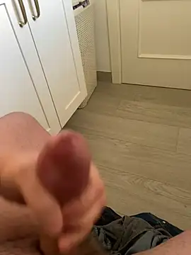 Snapshot of Misha_76 chatting on 01-23-25, 04:15 Misha 76 online show from 01-23-25, 04:15