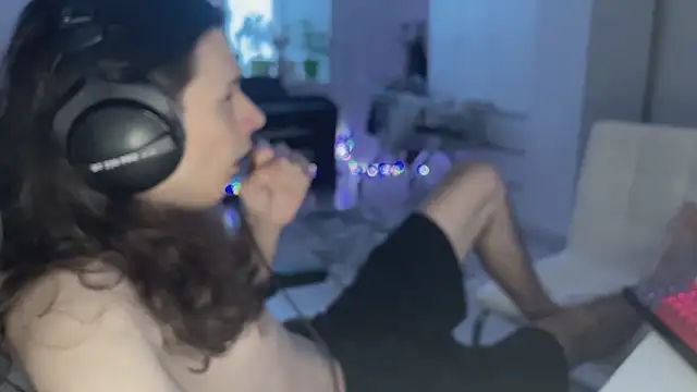 Snapshot of CandyChell chatting on 03-02-26, 01:29 CandyChell online show from 03-02-26, 01:29