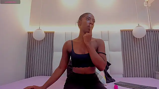 Snapshot of tyra_jackson chatting on 09-25-25, 11:49 tyra jackson online show from 09-25-25, 11:49