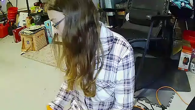 Dakota 02 online show from 10-27-25, 12:28