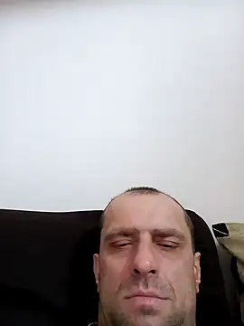 Roman0798 online show from 12-17-24, 01:05