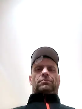 Roman0798 online show from 02-05-25, 12:38