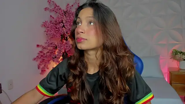 Snapshot of cora_22 chatting on 04-08-26, 12:50 cora 22 online show from 04-08-26, 12:50