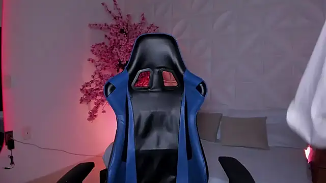 cora 22 online show from 12-20-25, 12:41