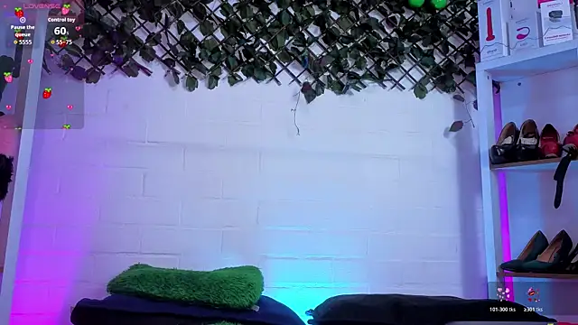 louise nails online show from 06-17-26, 05:12