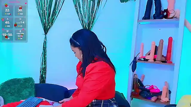 louise nails online show from 03-19-26, 12:49