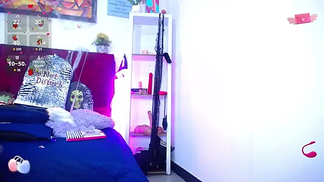 louise nails online show from 11-04-25, 04:44