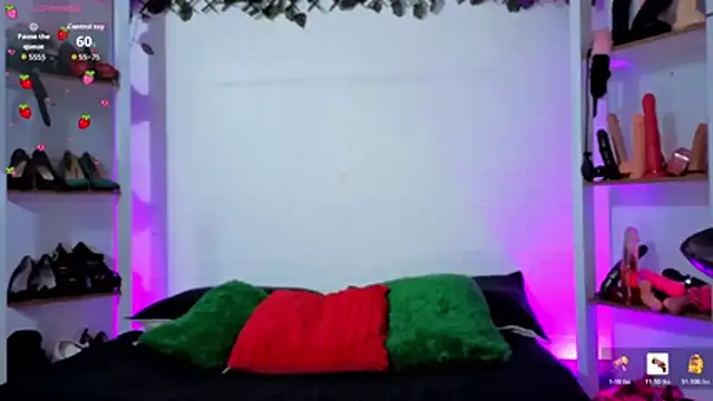 louise nails online show from 04-10-26, 02:02