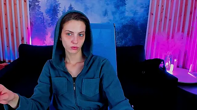 EmilyWilden online show from 10-03-25, 08:16
