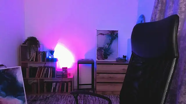 EmilyWilden online show from 01-14-25, 08:52