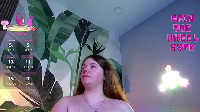 Snapshot of RubyValen chatting on 10-07-25, 01:06 RubyValen online show from 10-07-25, 01:06