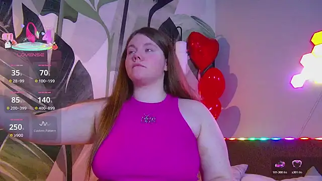 Snapshot of RubyValen chatting on 02-24-26, 01:39 RubyValen online show from 02-24-26, 01:39