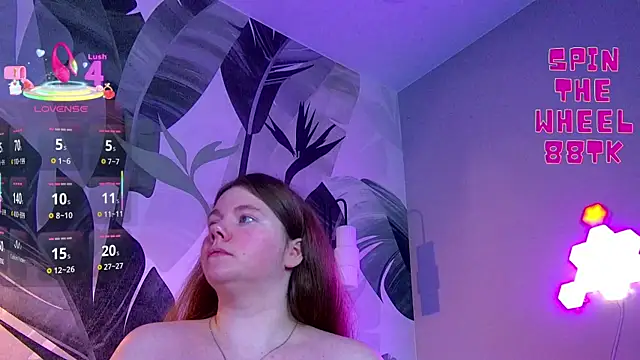 Snapshot of RubyValen chatting on 09-29-25, 01:12 RubyValen online show from 09-29-25, 01:12