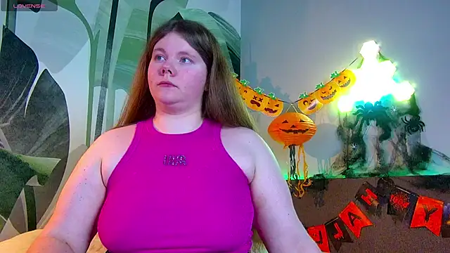 RubyValen online show from 10-31-25, 03:47