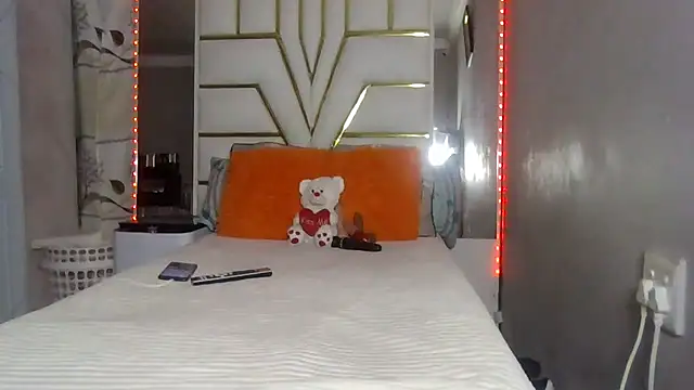 SexyyNana online show from 11-21-25, 10:20