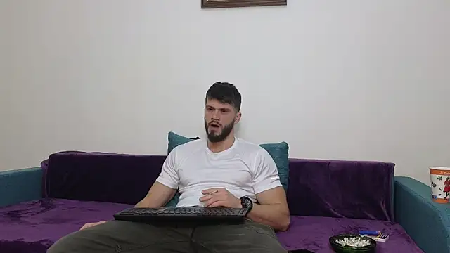 TheTopAlex online show from 02-18-25, 07:43