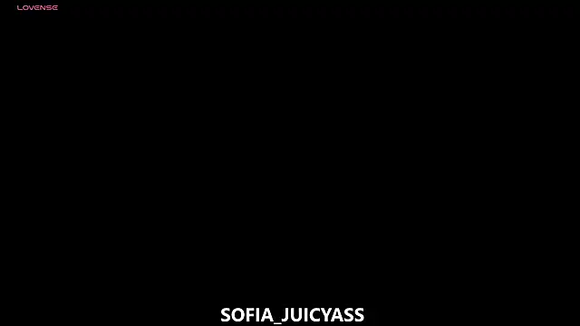 Snapshot of Sofia_JuicyAss chatting on 02-27-25, 07:26 Sofia JuicyAss online show from 02-27-25, 07:26