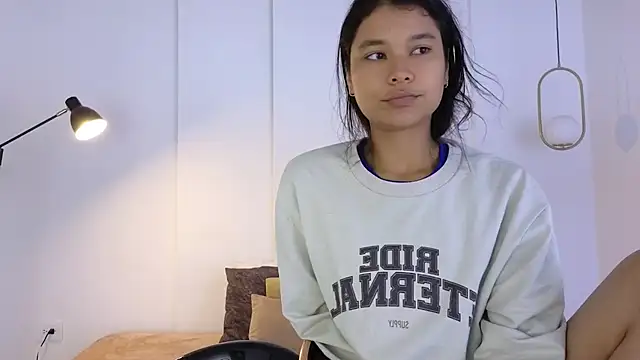 sexychanell 18 online show from 04-15-26, 01:15