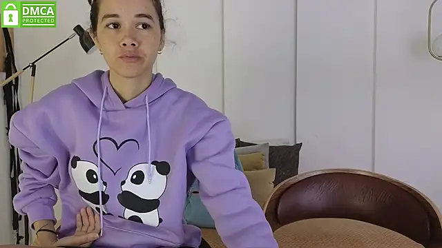 sexychanell 18 online show from 03-25-26, 01:32