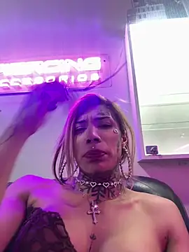 caroline cossei online show from 04-04-26, 07:20