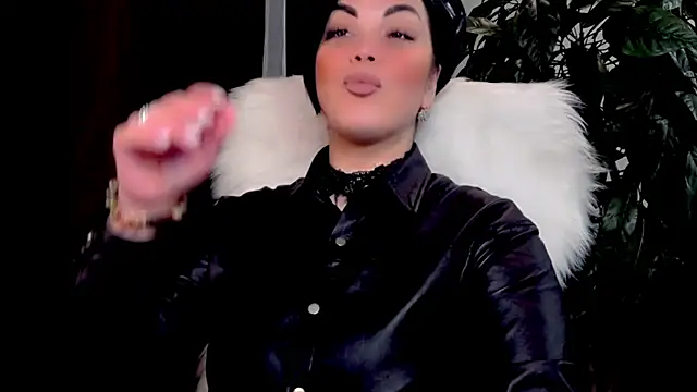 QueenOfUrKink online show from 02-12-26, 07:57