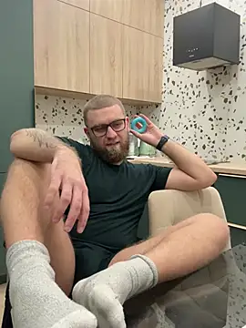 Bear bear  online show from 02-22-25, 07:03