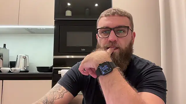 Bear bear  online show from 11-20-25, 12:39