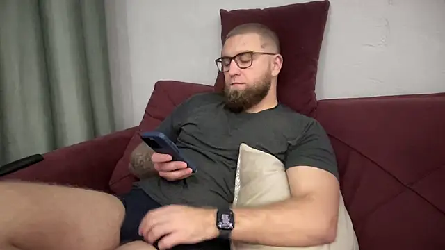 Bear bear  online show from 02-19-25, 05:27