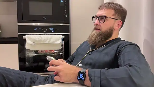 Bear bear  online show from 01-05-26, 05:38