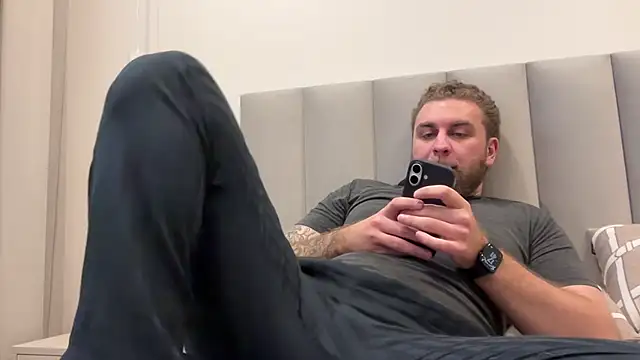 Bear bear  online show from 03-10-26, 02:43