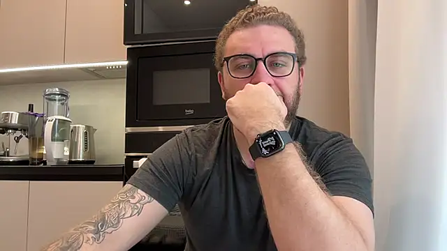 Bear bear  online show from 04-15-26, 08:42