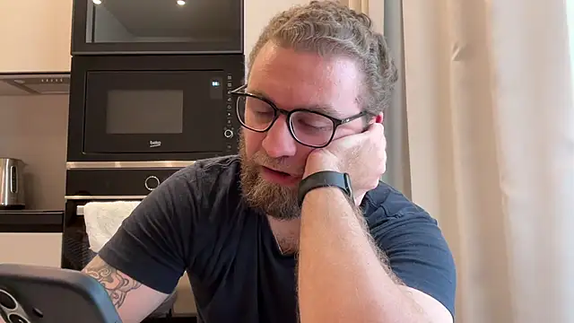 Bear bear  online show from 04-10-26, 10:22