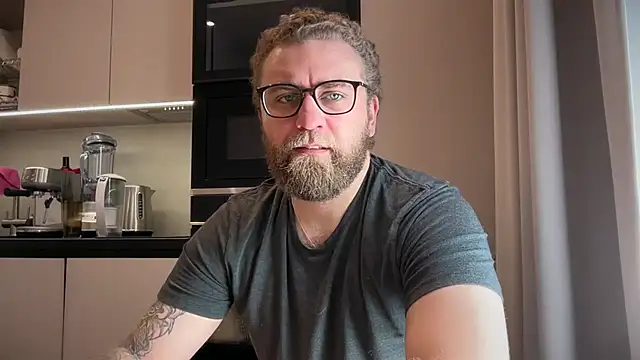 Bear bear  online show from 04-27-26, 08:45