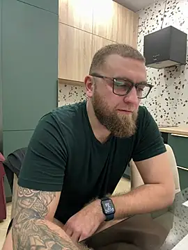 Bear bear  online show from 02-25-25, 02:58