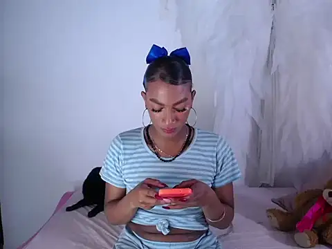 Snapshot of samy_doll chatting on 03-20-26, 03:40 samy doll online show from 03-20-26, 03:40