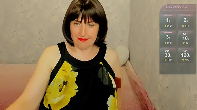 Snapshot of Rainbow_lady chatting on 06-16-26, 10:04 Rainbow lady online show from 06-16-26, 10:04