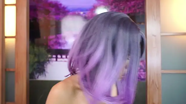 miss  maria online show from 12-17-25, 06:02