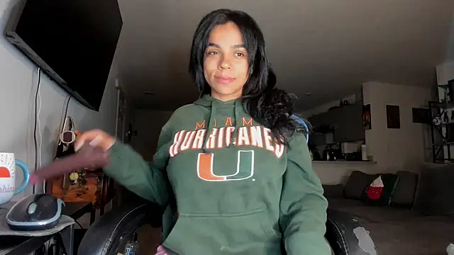 victoriachicas online show from 02-17-25, 09:46