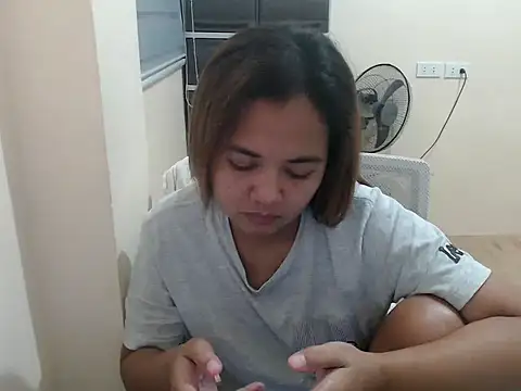 xTheLastVIRGINx online show from 12-17-25, 02:22