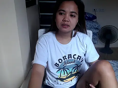 xTheLastVIRGINx online show from 01-15-26, 05:11