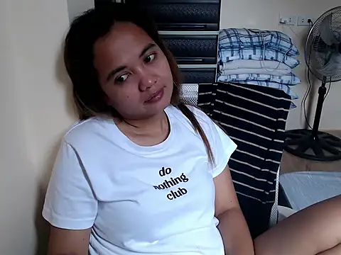 xTheLastVIRGINx online show from 02-12-26, 05:51