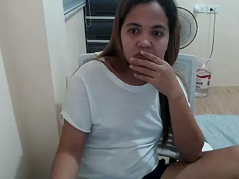 xTheLastVIRGINx online show from 12-19-25, 03:47