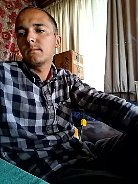 Snapshot of Vyrgin_boy chatting on 05-11-26, 09:54 Vyrgin boy online show from 05-11-26, 09:54