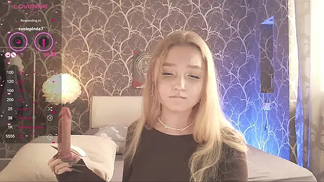 MiaMiaMeow online show from 03-21-26, 01:48