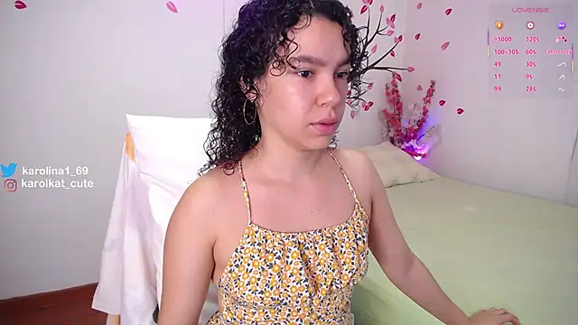 Karolina 1 online show from 11-07-25, 01:15