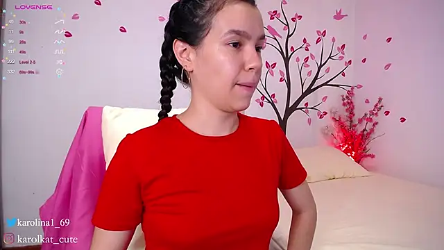 Karolina 1 online show from 02-11-25, 07:38